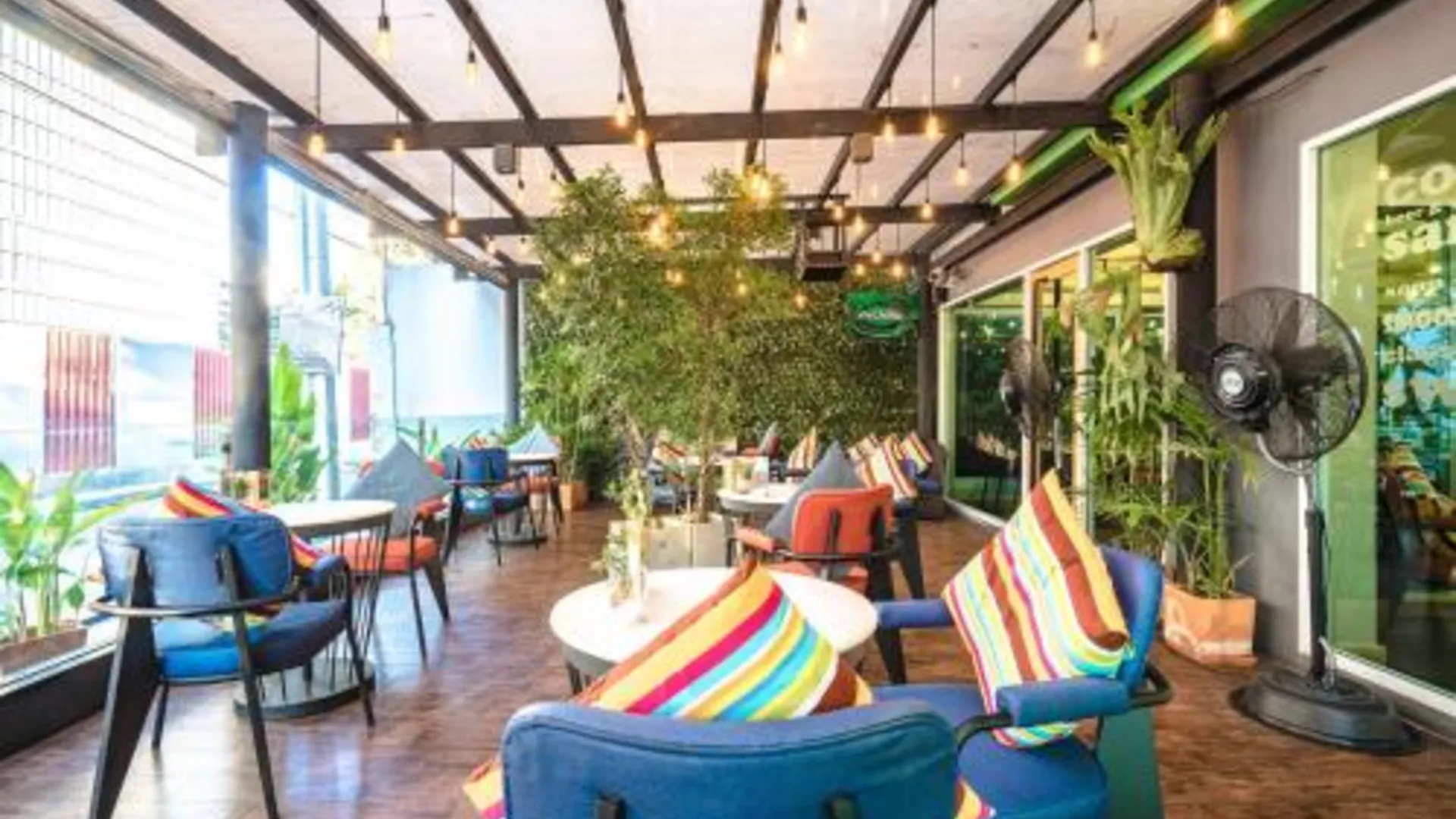 방콕 시트러스 수쿰빗 11 바이 컴패스 호스피탈리티 4성급 호텔 로비