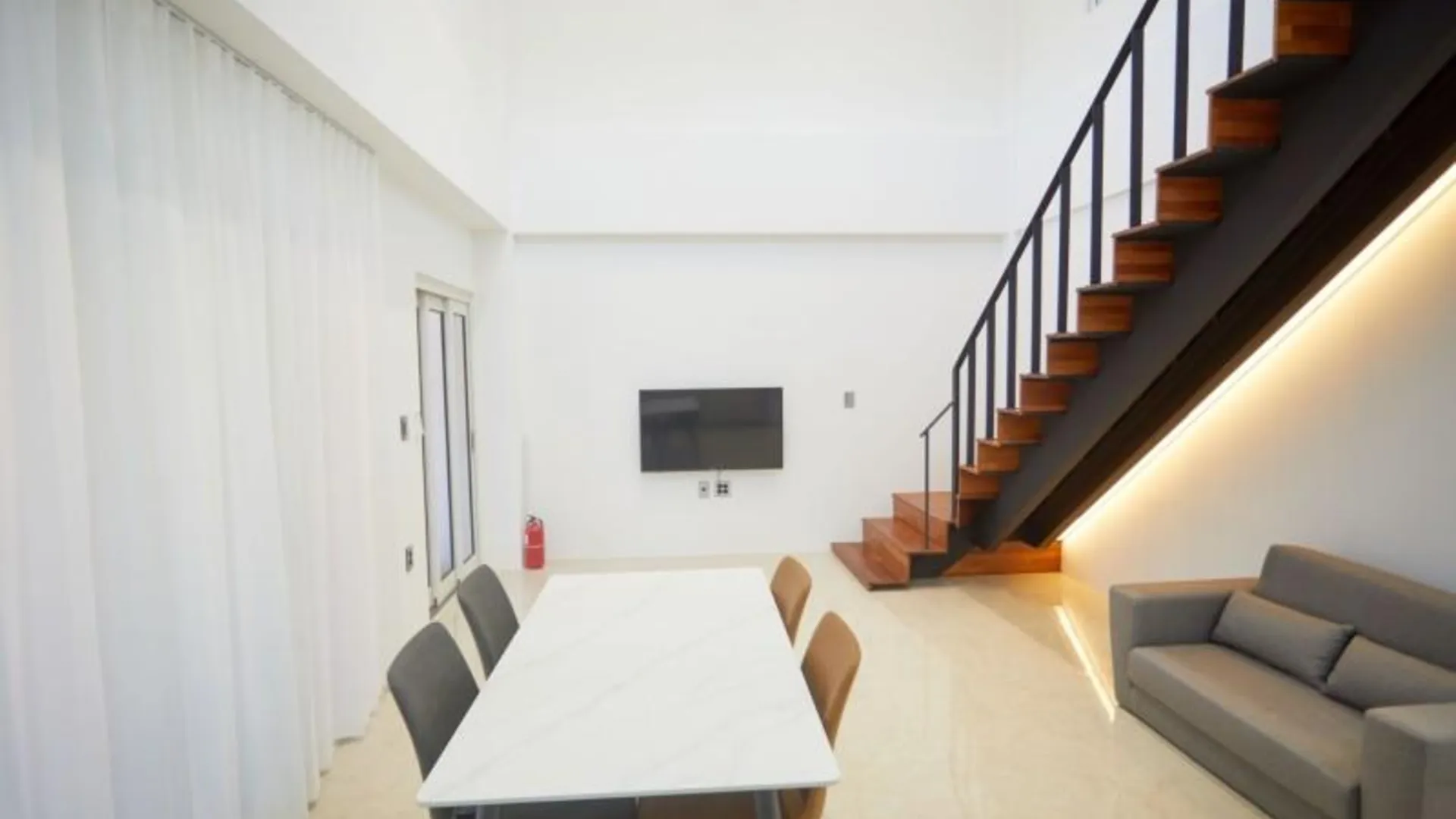 가평 가평 끌로이스풀빌라독채펜션 3성급 게스트하우스 로비