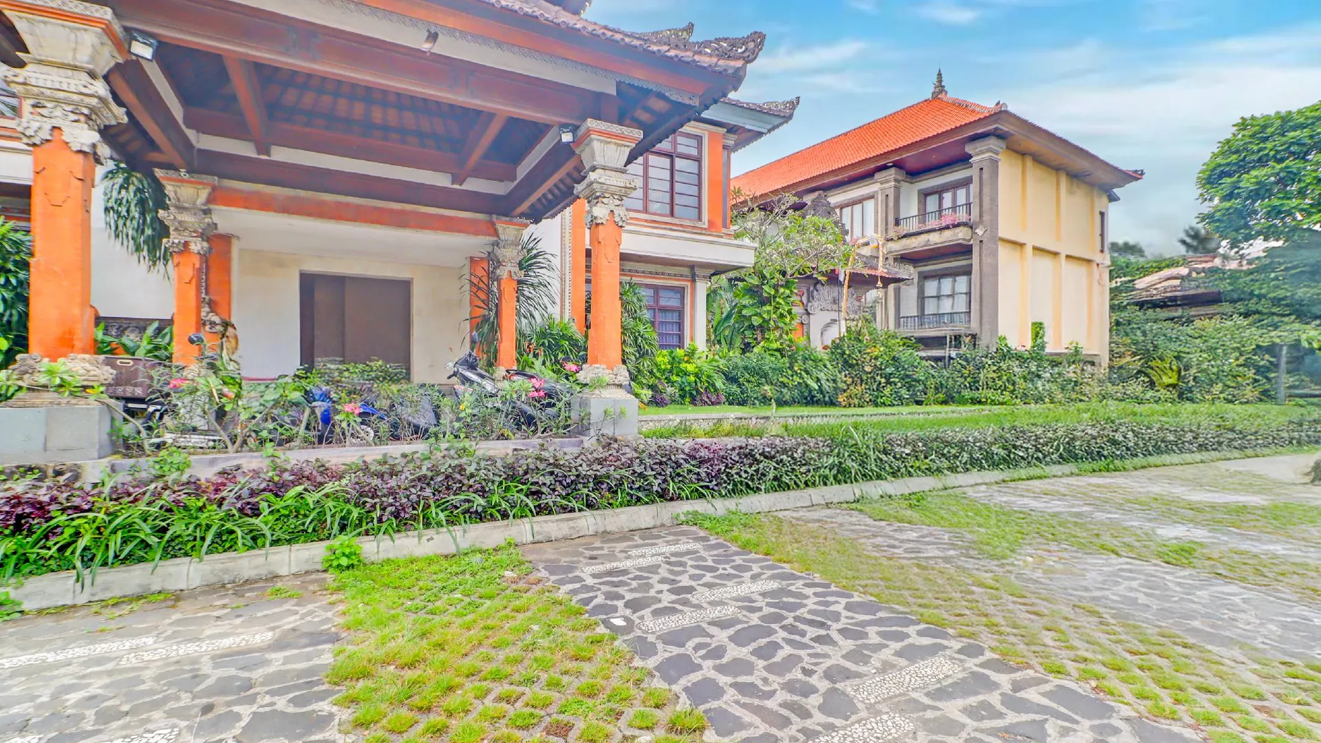 발리 컬렉션 O 발리 사누르 비치 근처 구 아카르사 트랜짓 4성급 호텔 로비