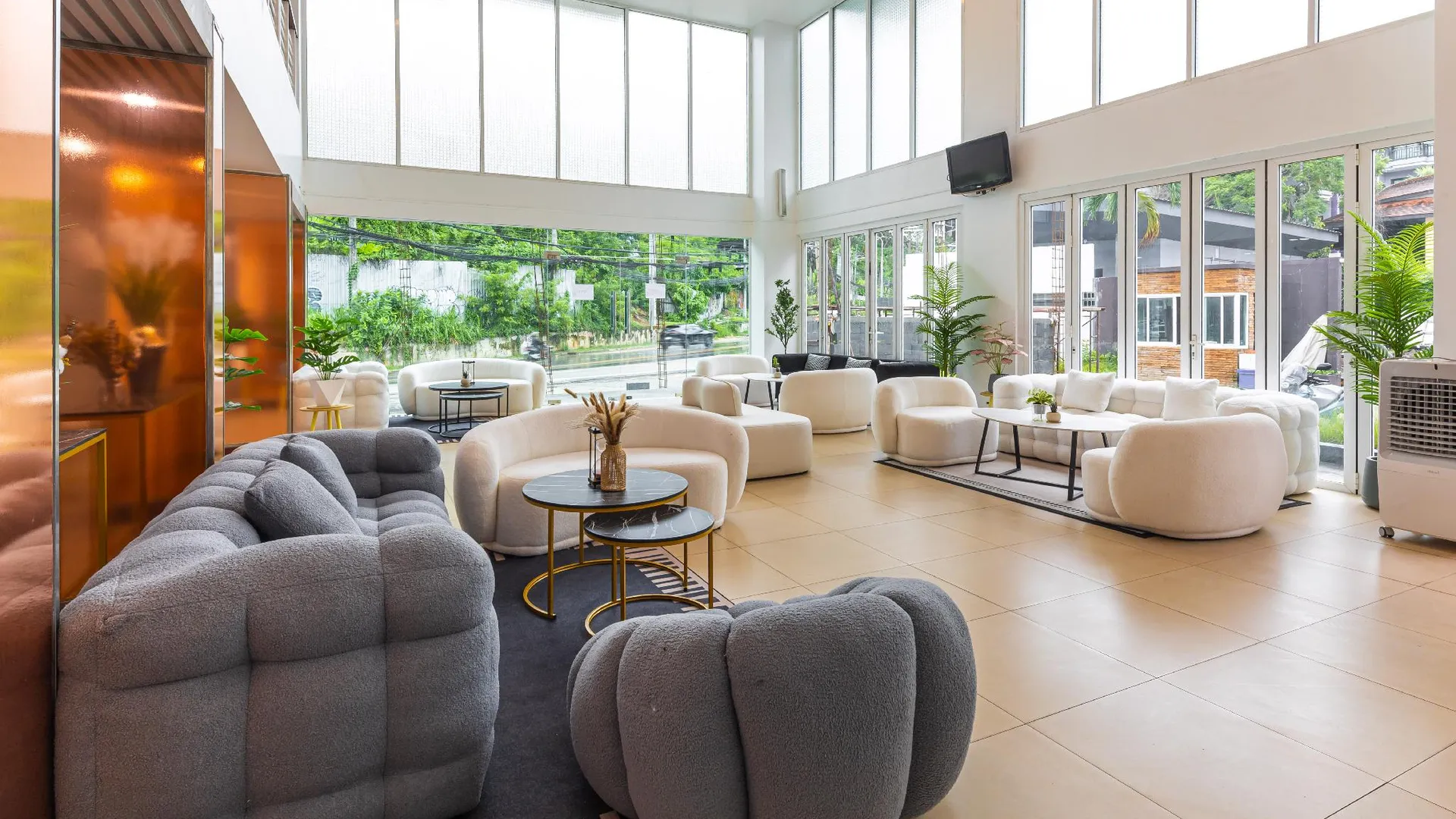 푸켓 더 크리스 리조트 호텔 4성급 호텔 로비