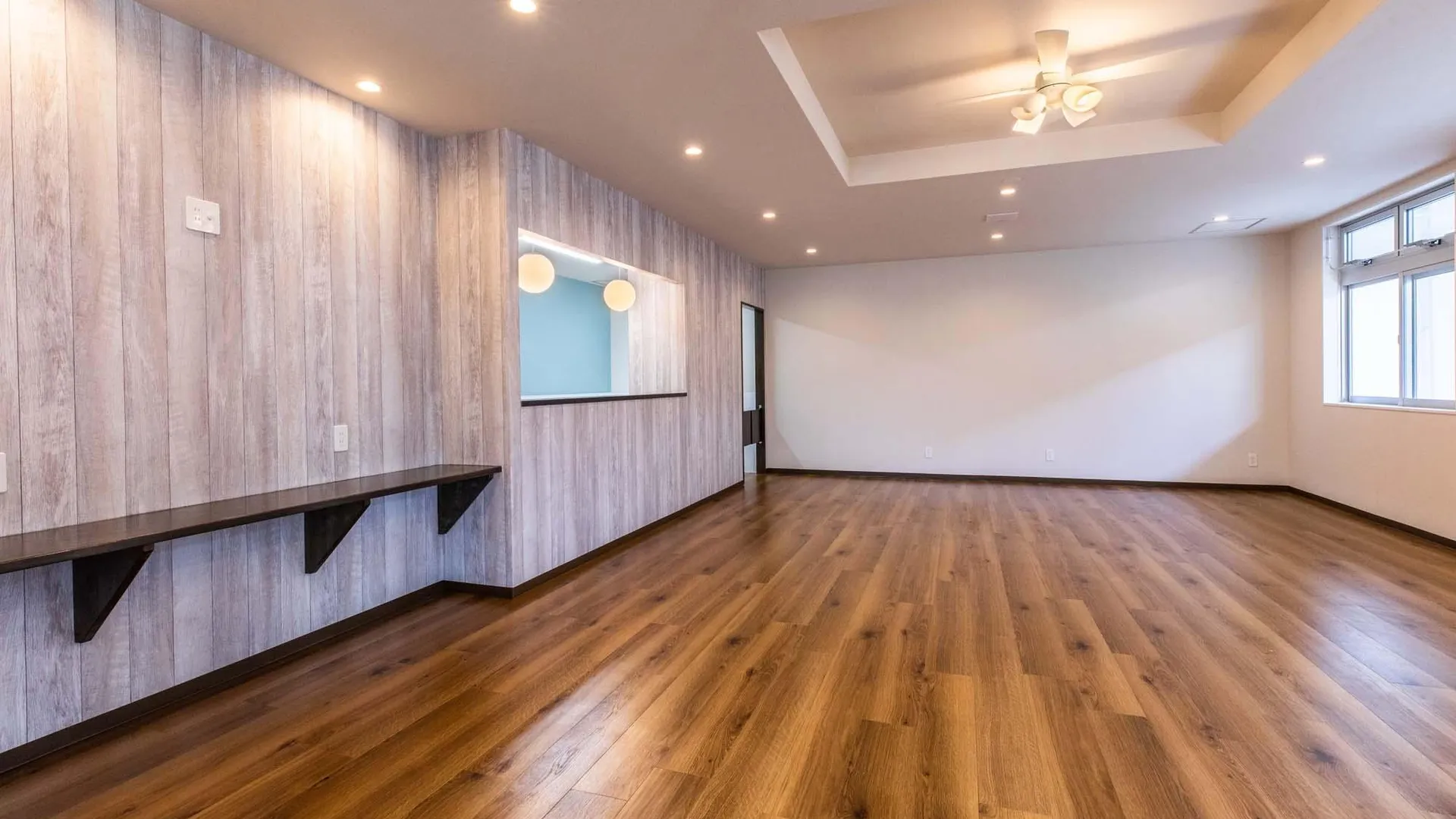 오키나와 본섬 미스터 긴조 인 프런트 오브 만자 비치 2성급 호텔 외관