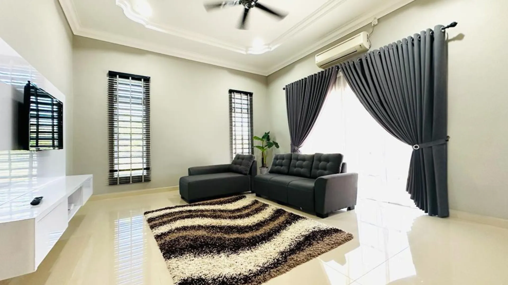 둥군 둥근의 방갈로 (0m², 침실 4개, 프라이빗 욕실 3개) 4성급 게스트하우스 객실