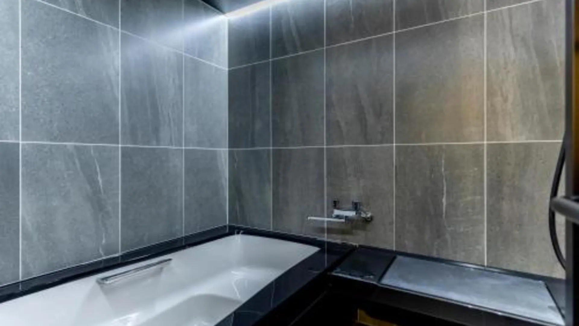 교토 Tabist kiki HOTEL KYOTO Sanjo Takakura 3성급 호텔 수영장