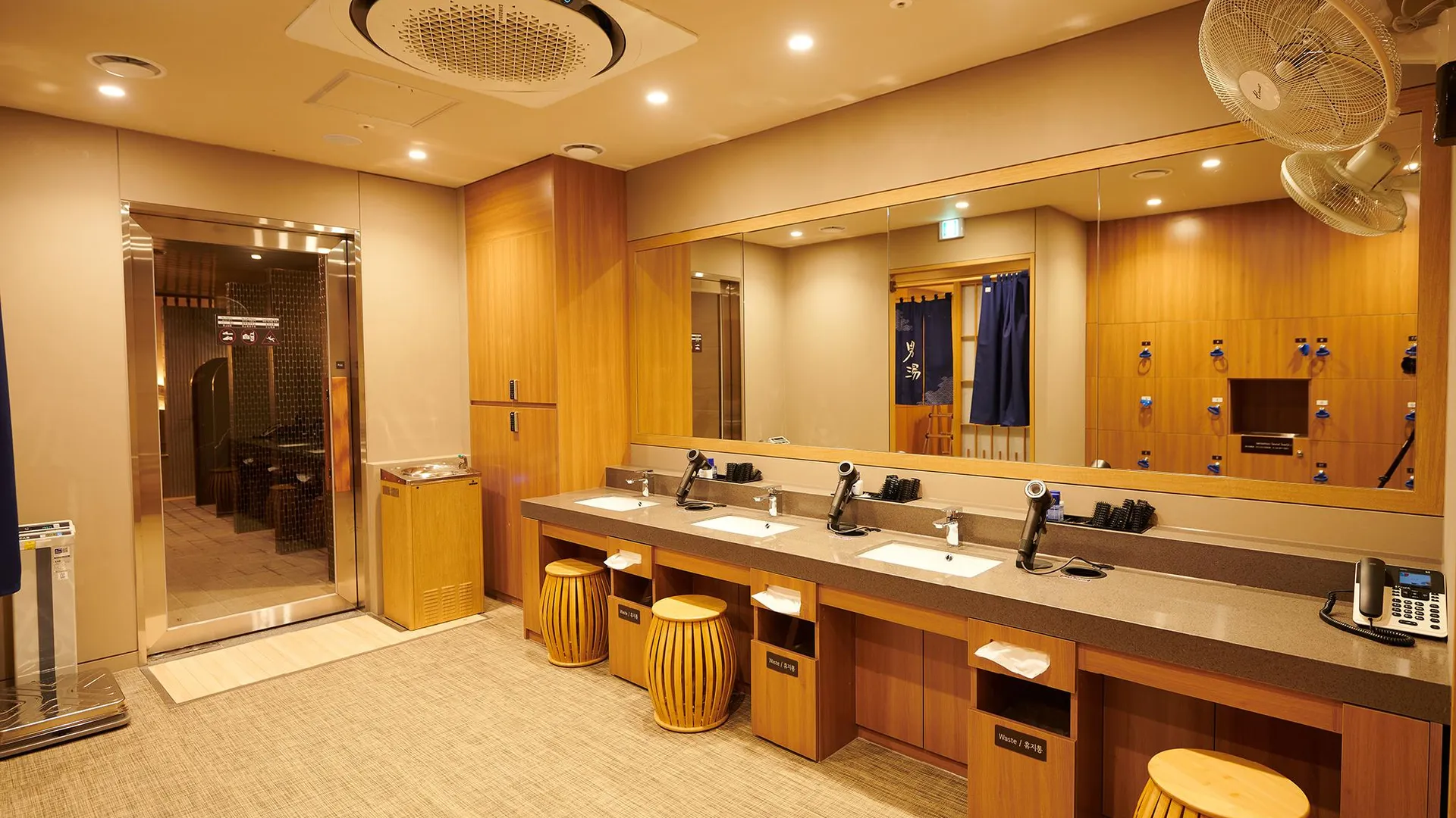 서울 도미인 EXPRESS SEOUL 인사동 3성급 호텔 스위트룸