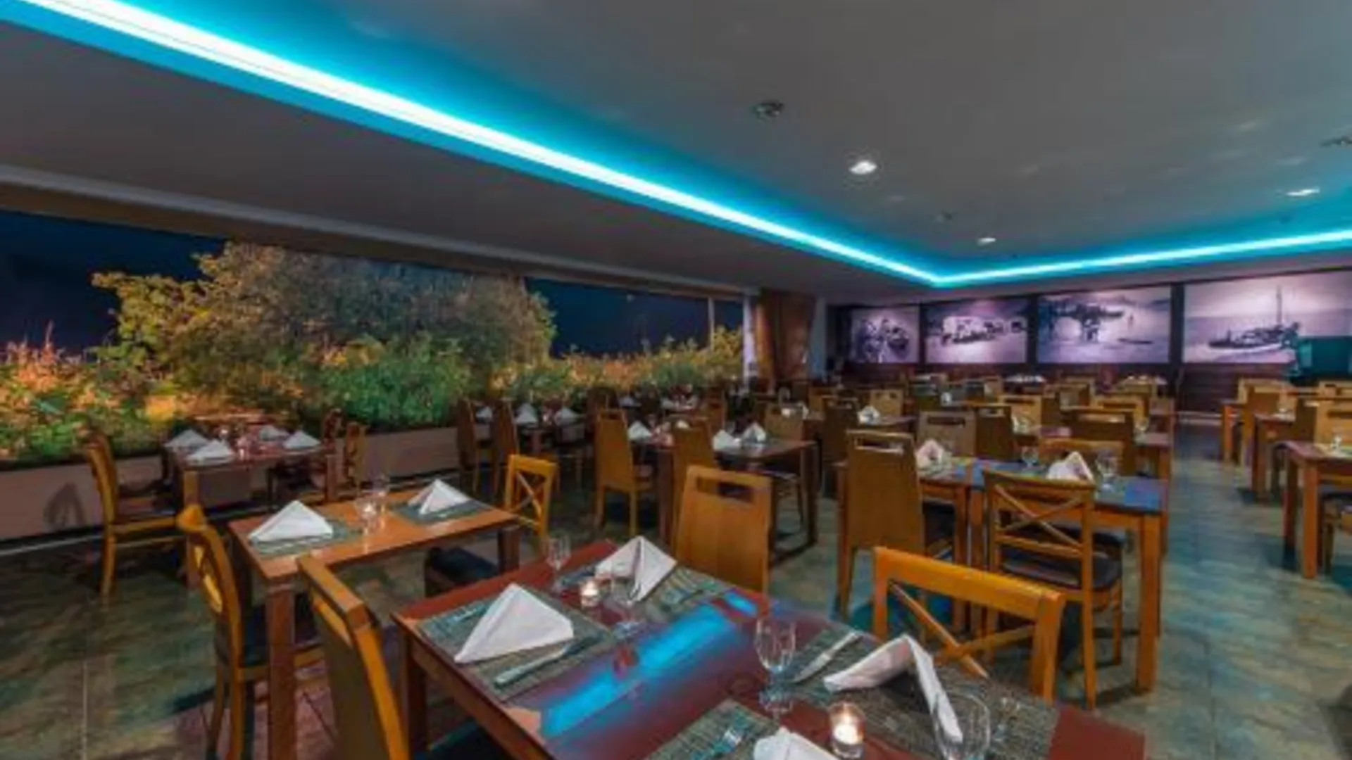 포르투 산투 아일랜드 빌라 발레이라 - 호텔 리조트 앤 탈라소 스파 4성급 호텔 레스토랑