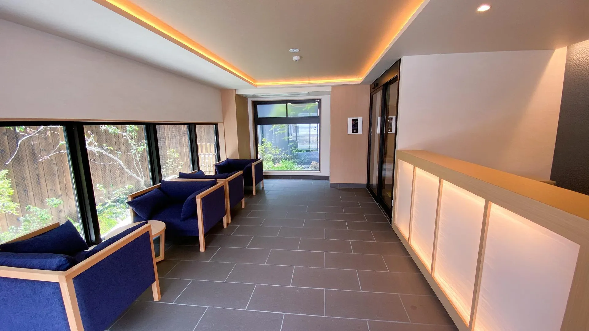 교토 린 니오몬 3성급 호텔 외관