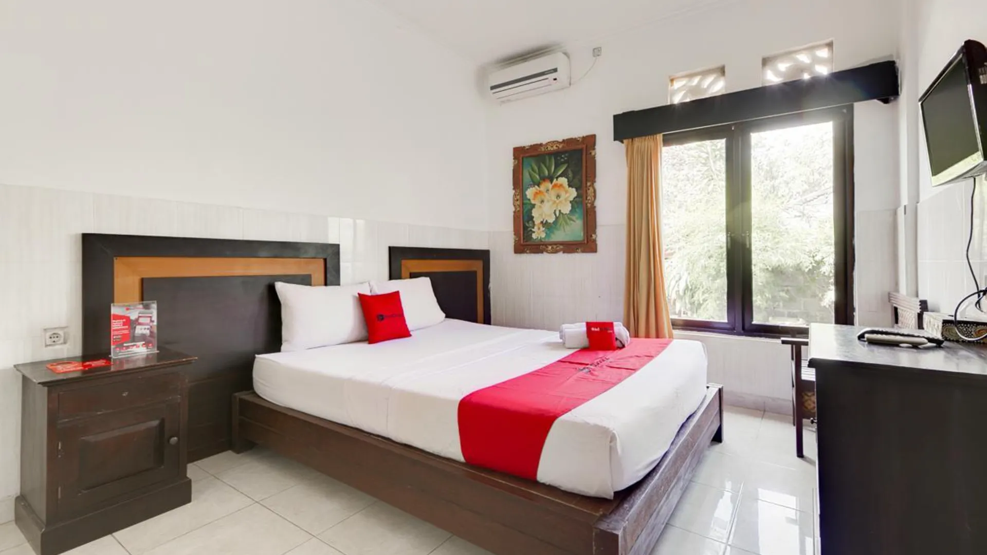 발리 레드도어즈 니어 스타디온 콤피앙 수자나 발리 2성급 호텔 스위트룸