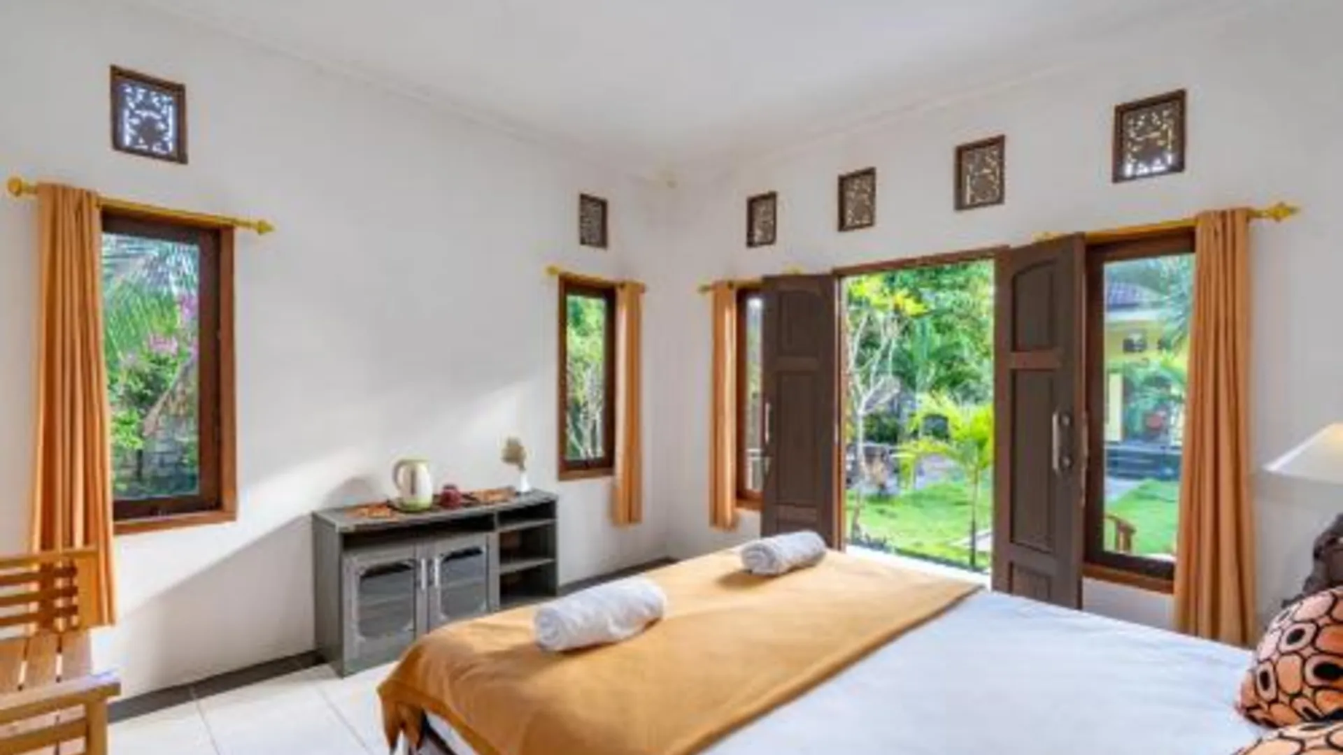 발리 푸리 소카 렘봉안 바이 ABM 3성급 호텔 스위트룸