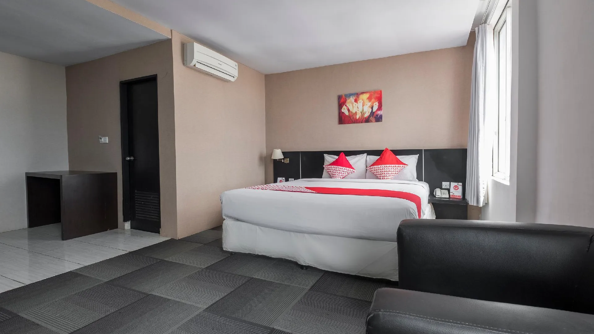 마카사르 Capital O 472 Hotel Asyra 2성급 호텔 객실