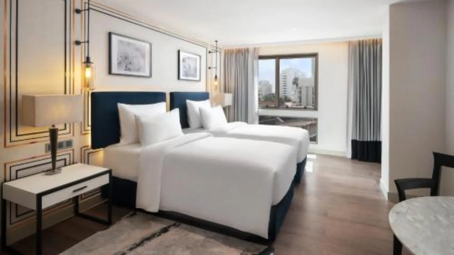 방콕 래디슨 호텔 샤토 드 방콕 4성급 호텔 스위트룸