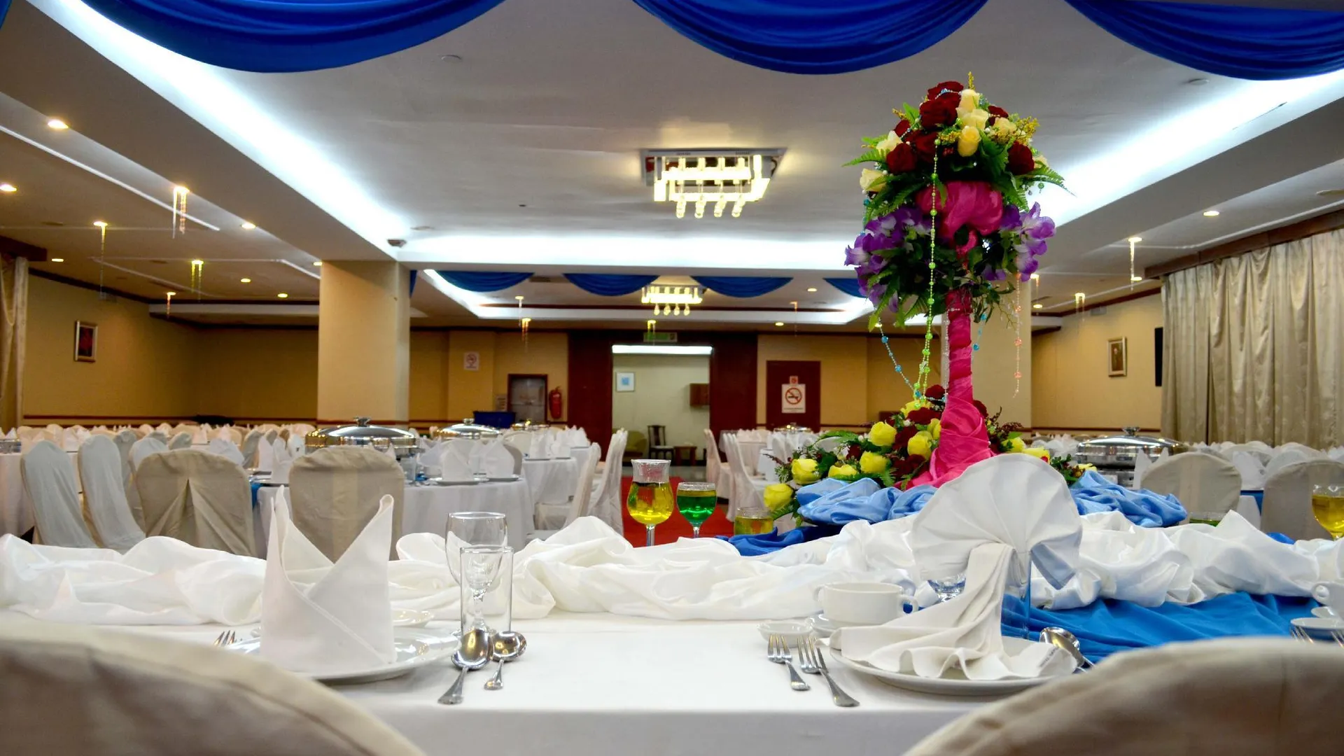 산다칸 산다칸 호텔 3성급 호텔 스위트룸