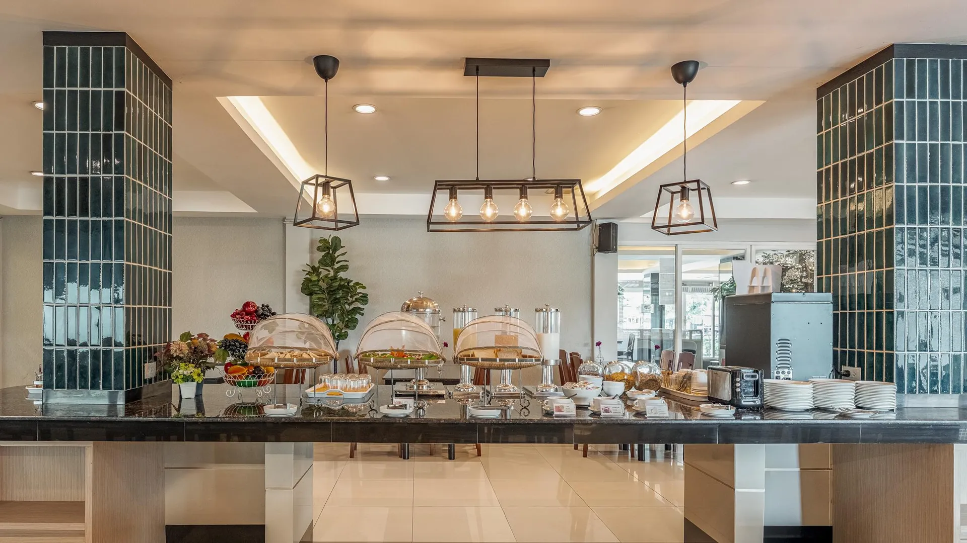 방콕 골든 제이드 수완나품 호텔 3성급 호텔 수영장