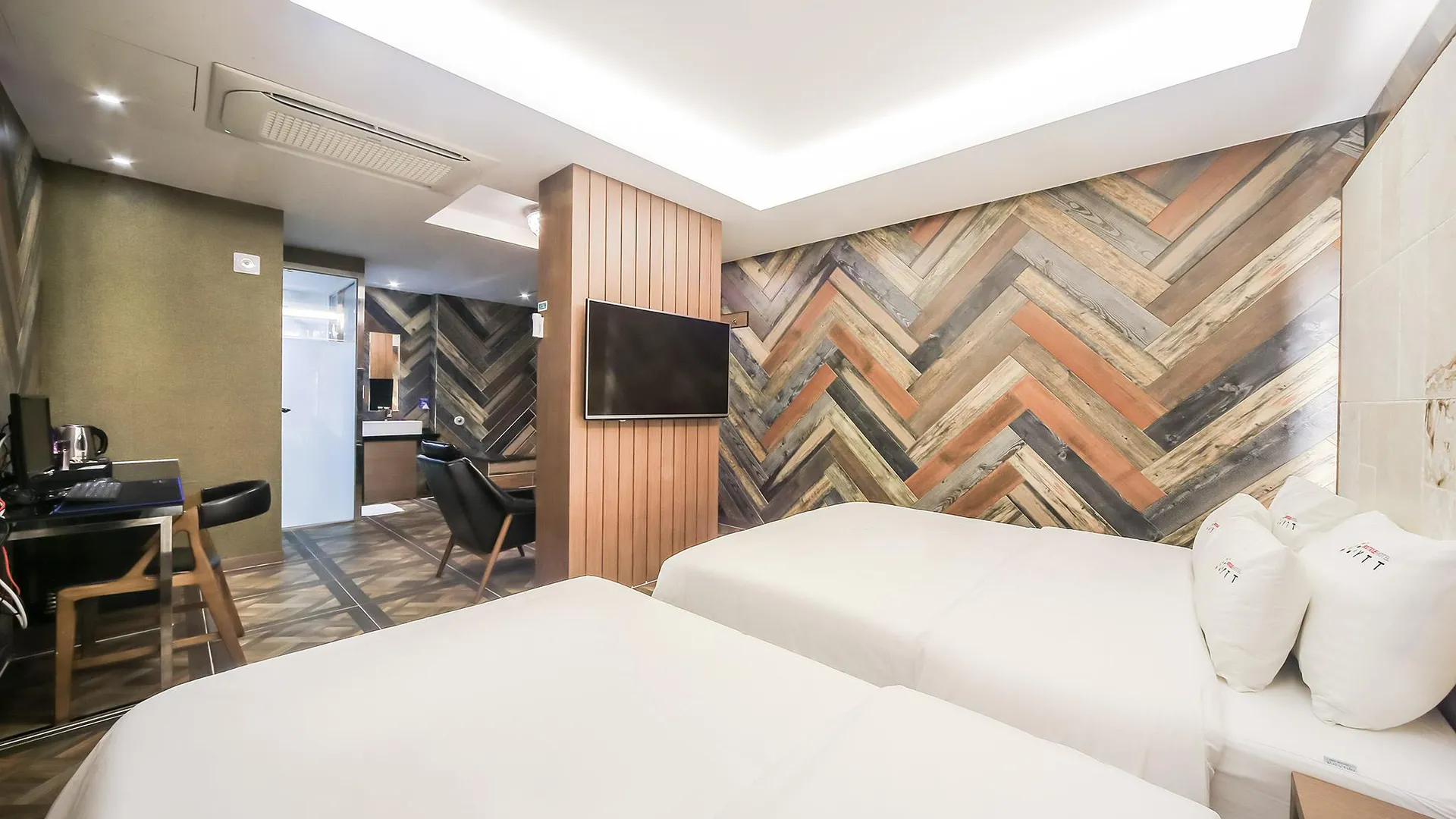 울산 울산 삼산 YTT 3성급 호텔 스위트룸