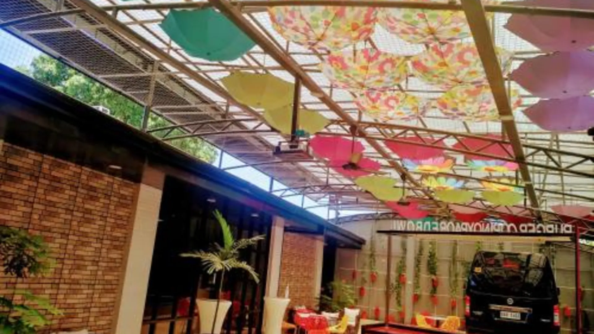 세부 하프웨이 하우스 호스텔  3성급 게스트하우스 레스토랑