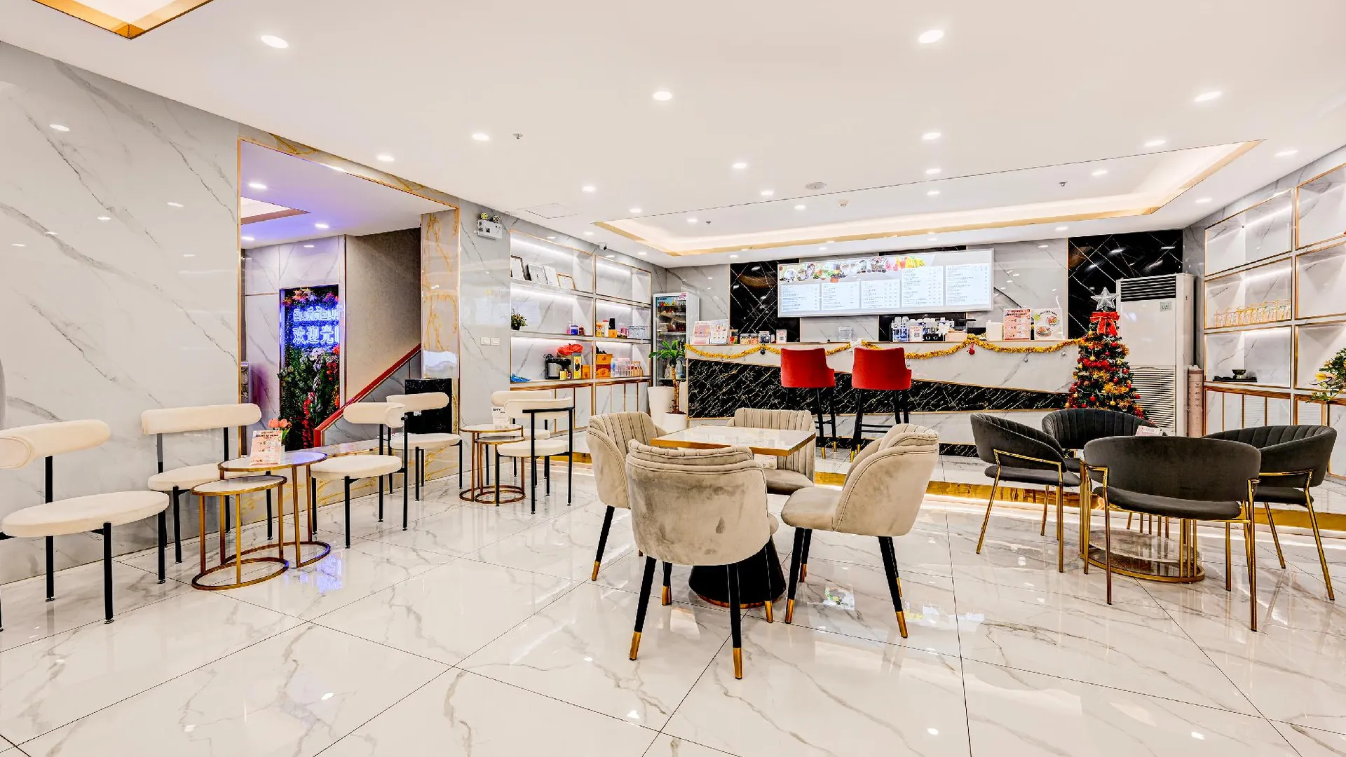 방콕 팔레트 더 트래블러스 호텔 방콕 3성급 호텔 수영장