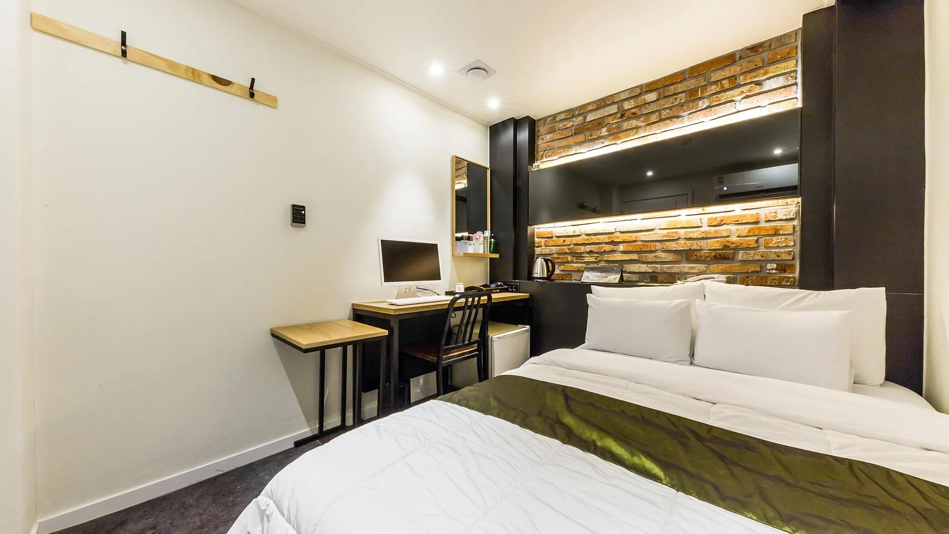 서울 신촌 Hotel Ludi (루디) 3성급 호텔 스위트룸