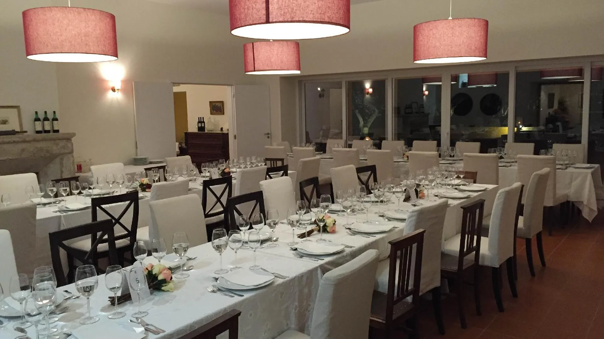 아잠부자 Casa do Alfaro 4성급 호텔 레스토랑