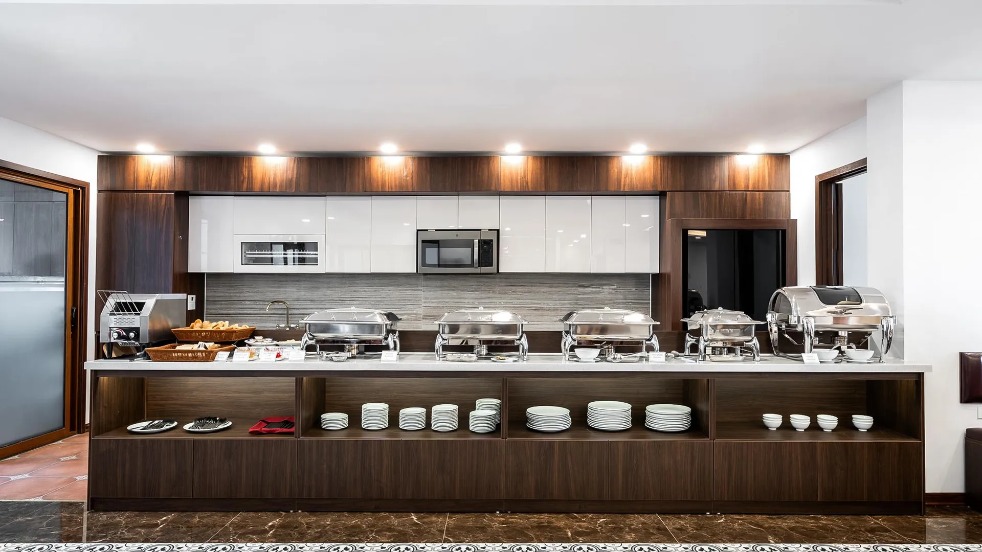 하노이 럭스 파라다이스 호텔 응우옌카크히에우 3성급 호텔 외관