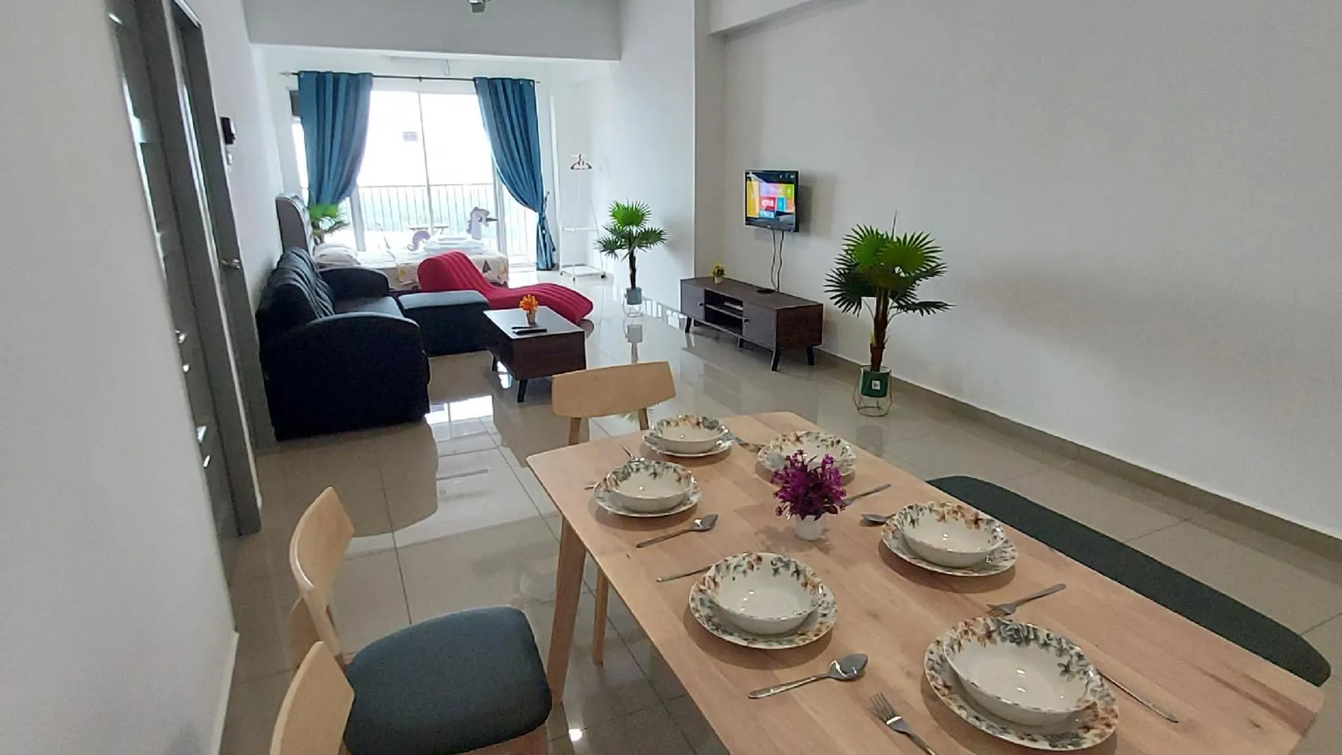 세리 만중 세리 만중의 아파트먼트 (1580m², 침실 3개, 프라이빗 욕실 2개) 3성급 싱글룸 로비