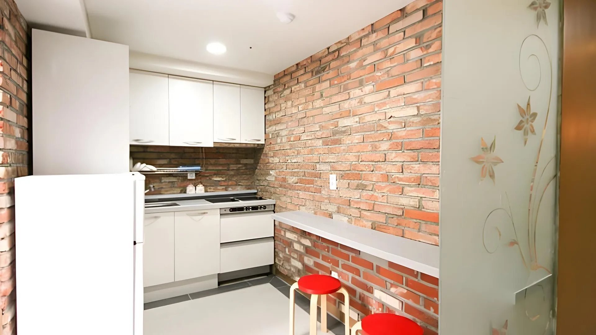 서울 스타 게스트하우스 1성급 호텔 수영장