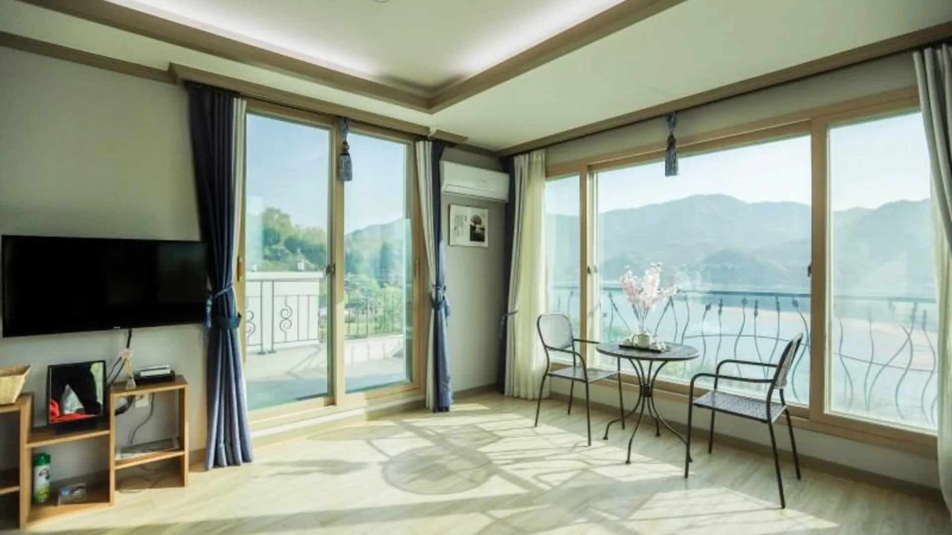 하동 하동 물꽃정원펜션 3성급 게스트하우스 스위트룸