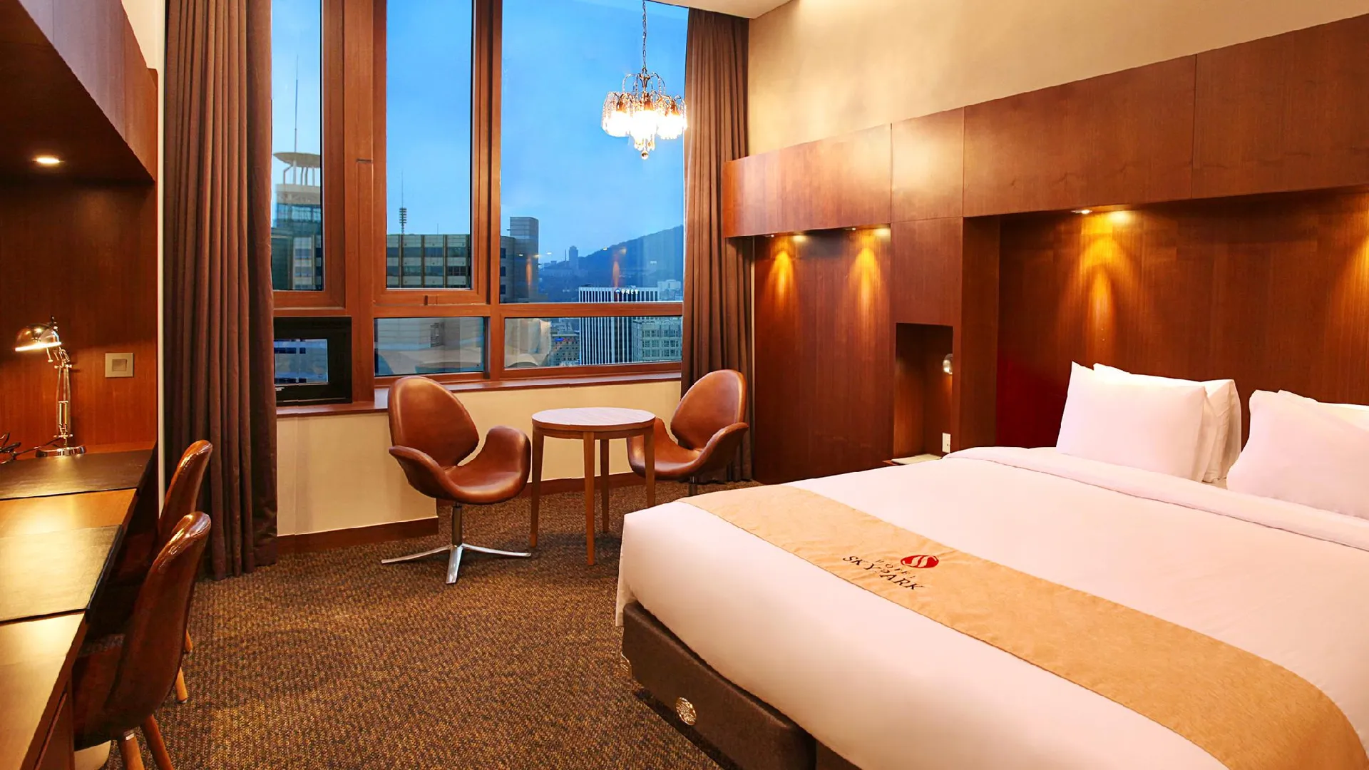 서울 호텔 스카이파크 킹스타운 동대문점 4성급 호텔 스위트룸