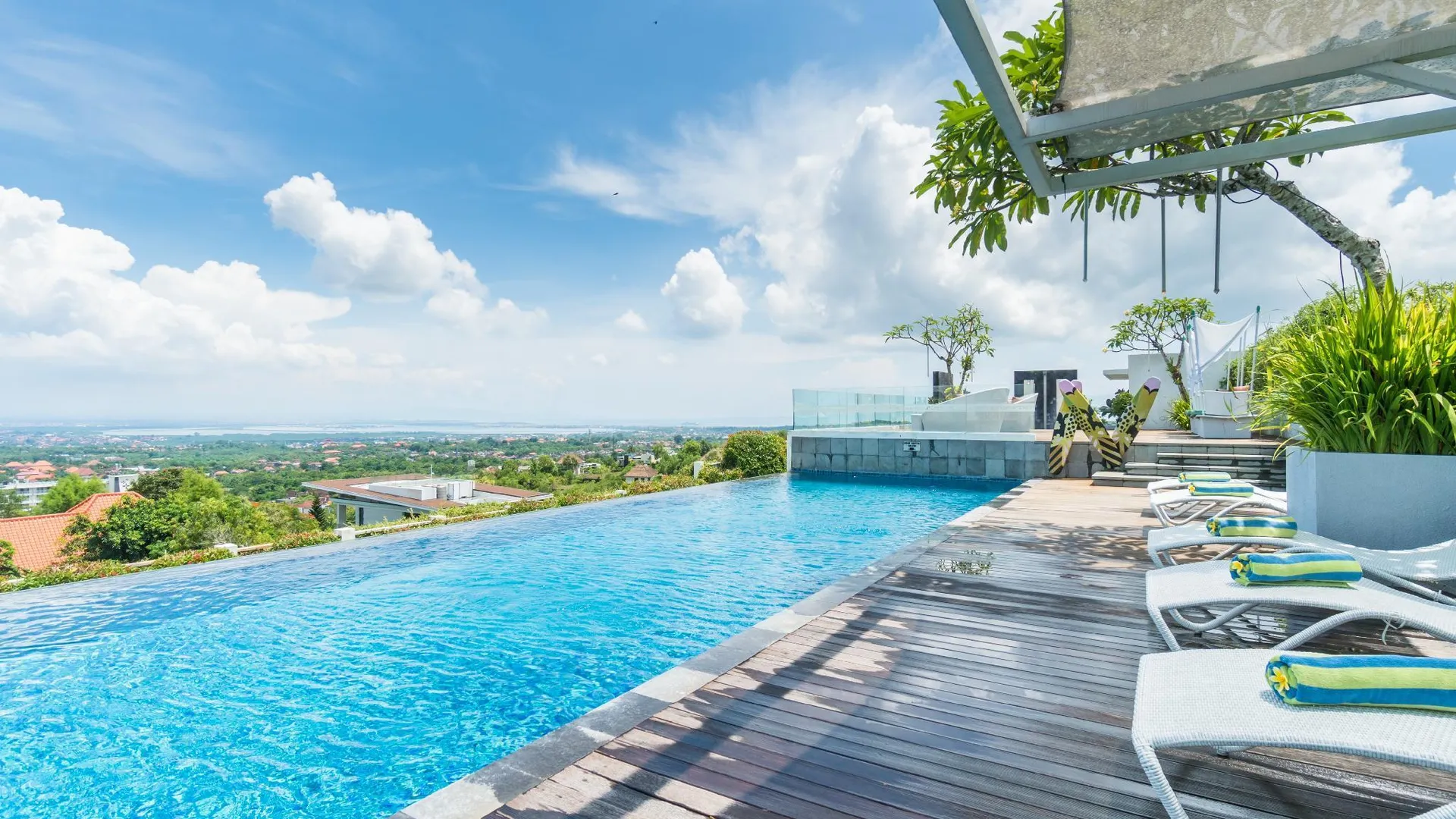 발리 맥스원호텔 앳 부킷 짐바란 3성급 호텔 스위트룸