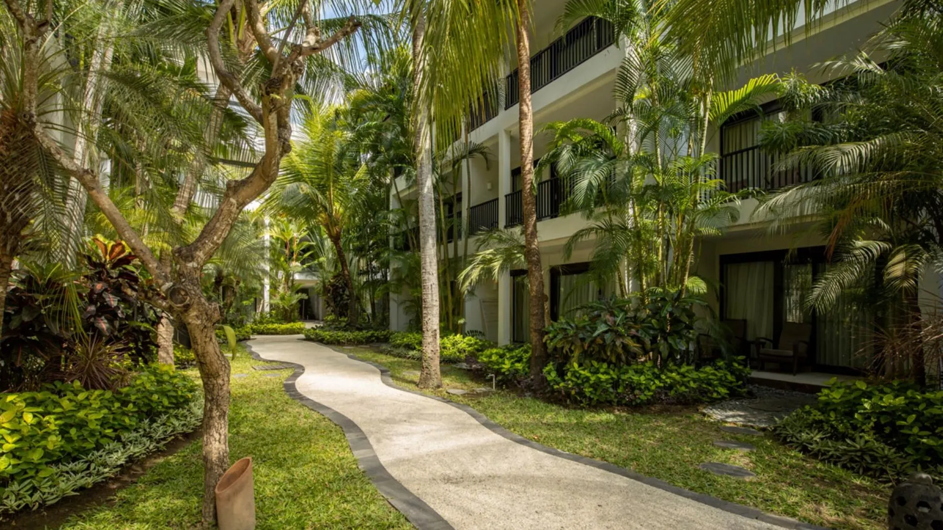 발리 어웨이 발리 레기안 카마킬라 4성급 호텔 객실