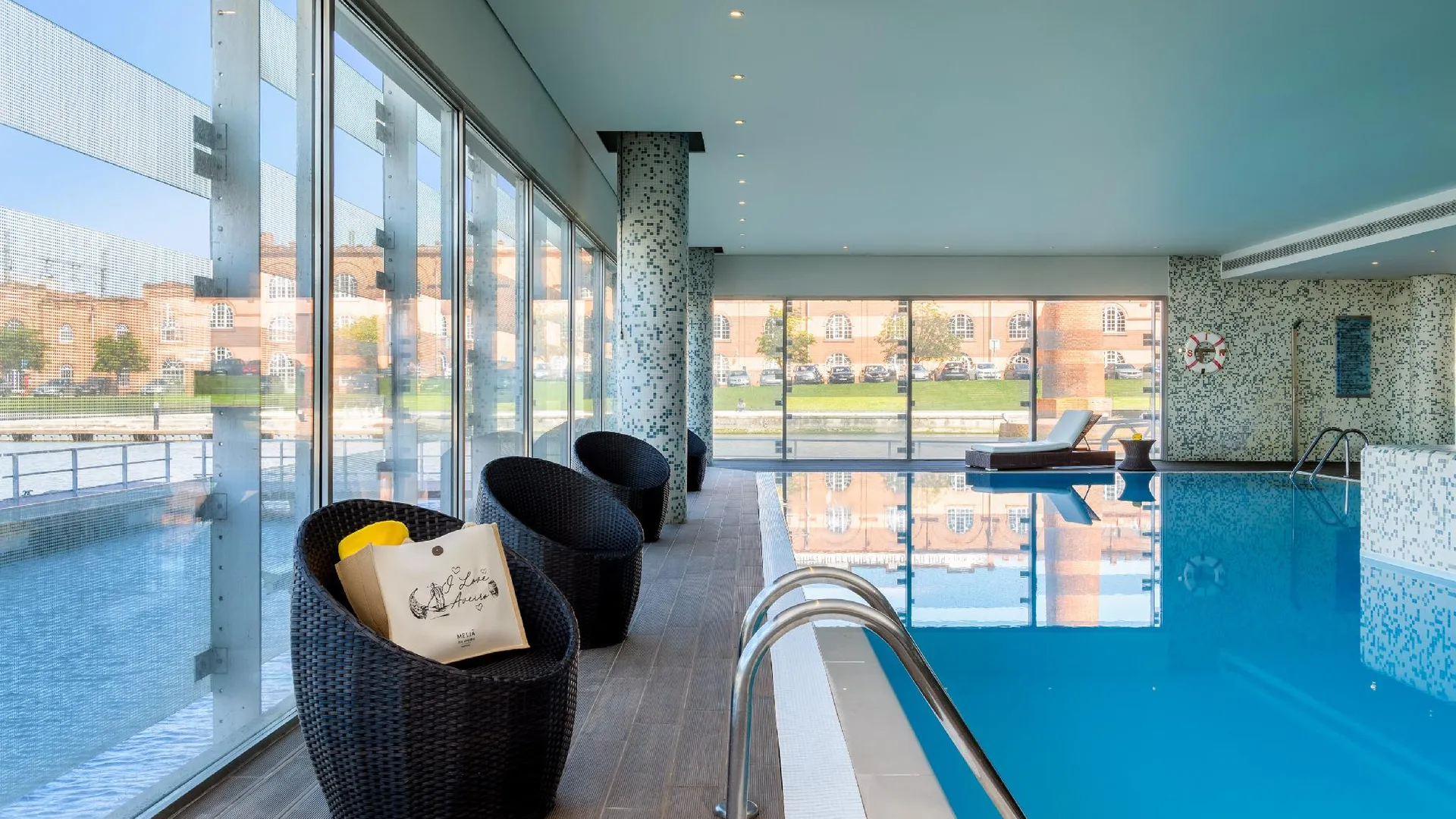 아베이루 멜리아 리아 4성급 호텔 외관