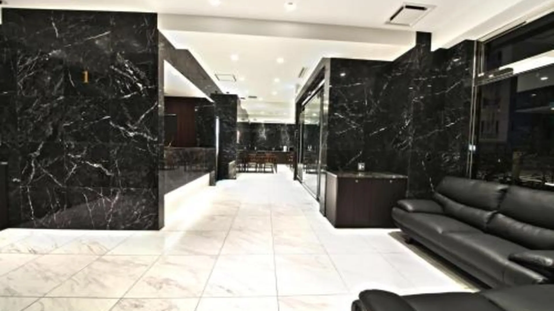 오사카 토호 호텔 3성급 호텔 수영장