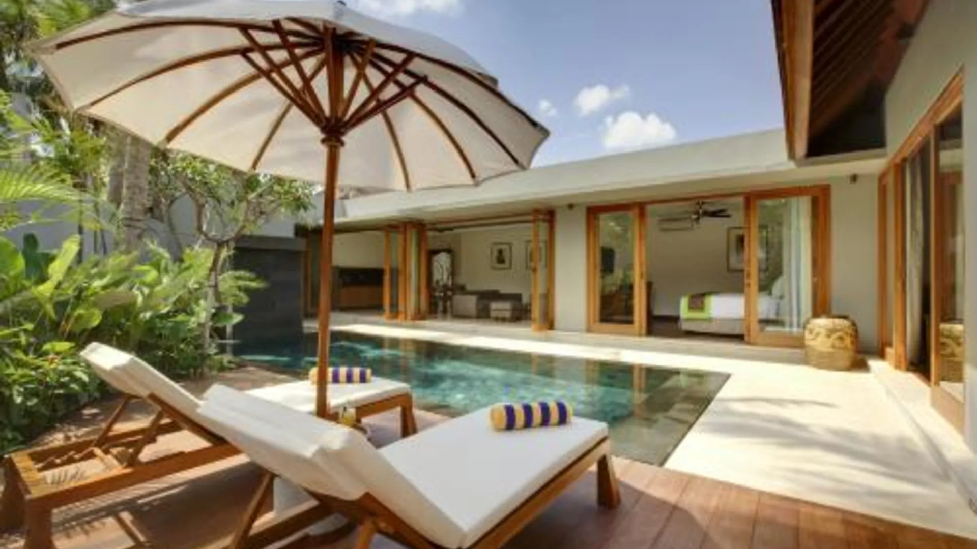 발리 코에노코에니 빌라 5성급 호텔 객실