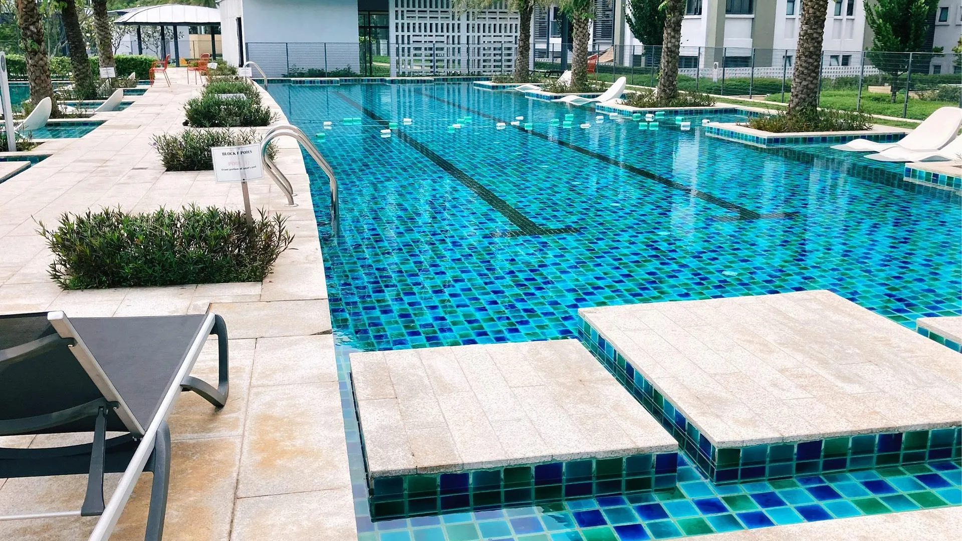 샤알람 부킷 젤루통의 아파트먼트 (800m², 침실 3개, 프라이빗 욕실 2개) 4성급 싱글룸 객실