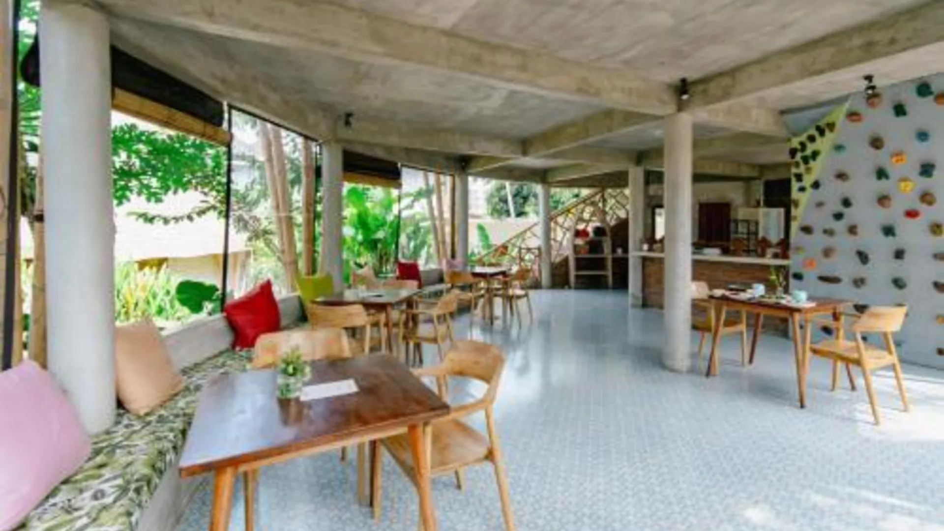 발리 Hemma Human Home 4성급 게스트하우스 전망