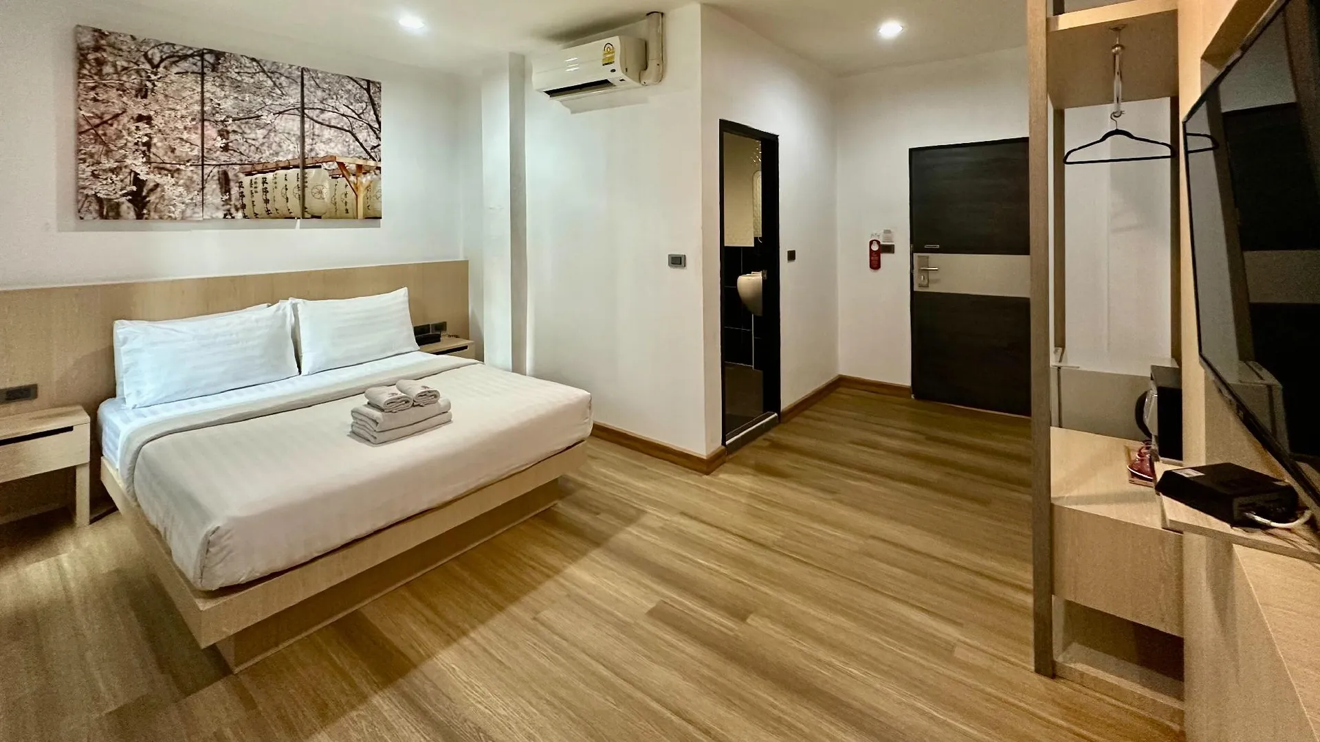 방콕 사쿠라 스카이 레지던스 2성급 호텔 스위트룸