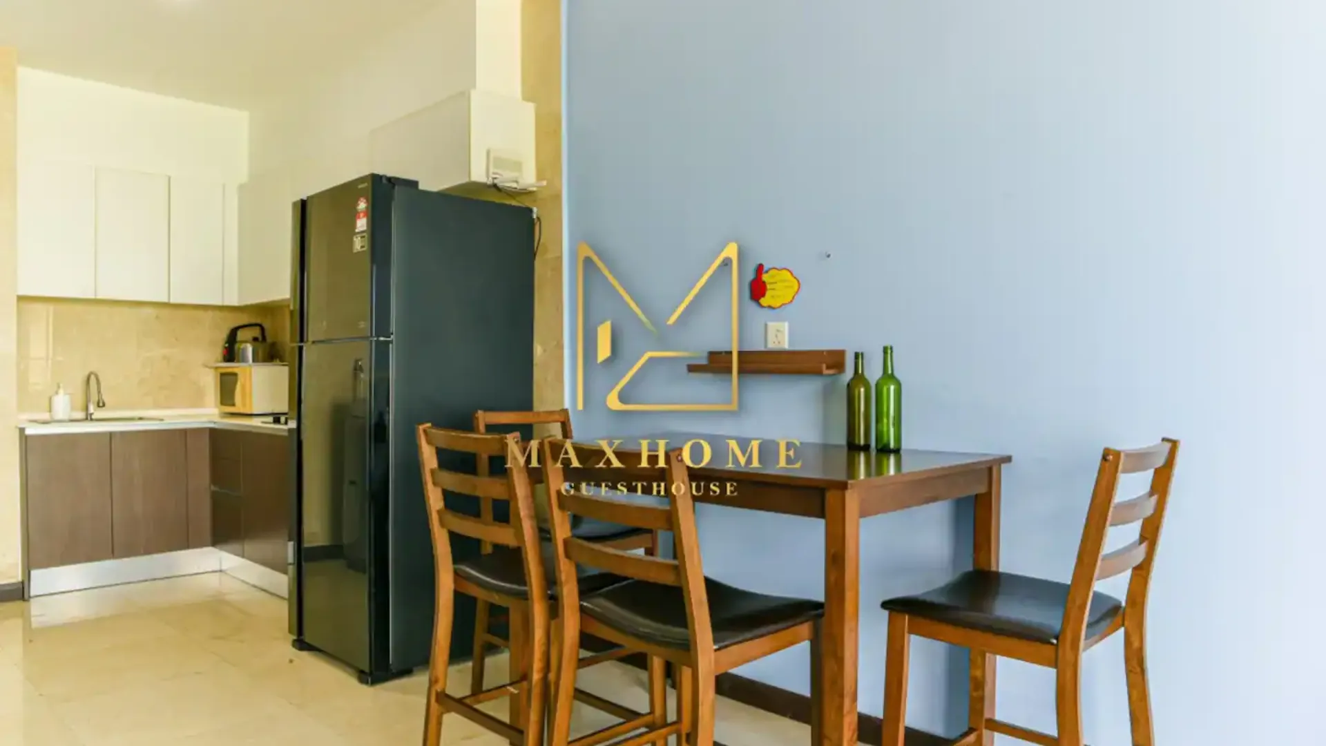 말라카 멜라카 라야의 프라이빗 하우스 (100m², 침실 3개, 프라이빗 욕실 3개) 3성급 싱글룸 레스토랑