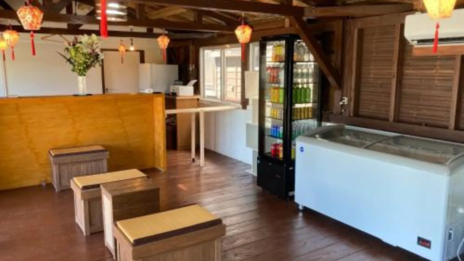 오키나와 본섬 ＰＥＮＳＩＯＮ　ＳＨＩＭＡＫＡＺＥ 3성급 호텔 로비