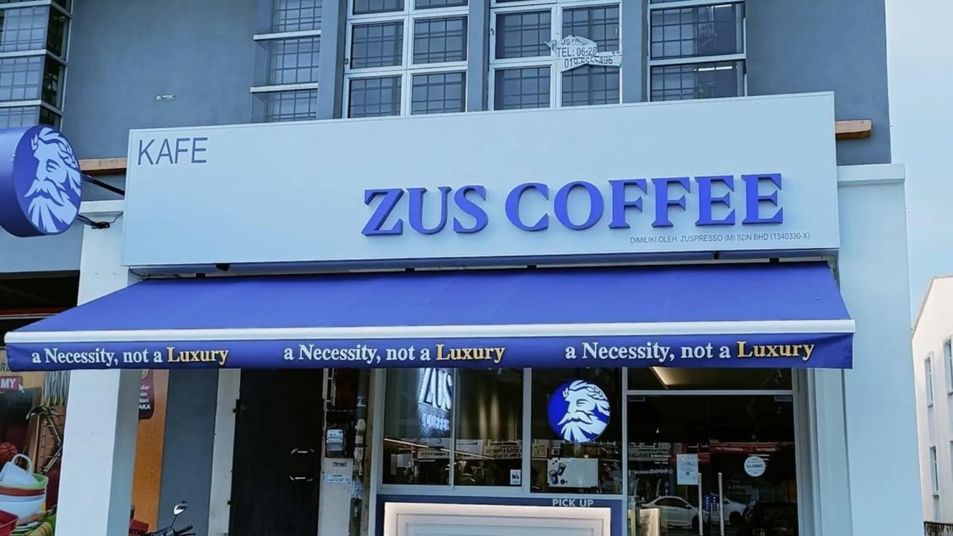 말라카 자신의 프라이빗 하우스 (132m², 침실 4개, 프라이빗 욕실 2개) 4성급 싱글룸 수영장