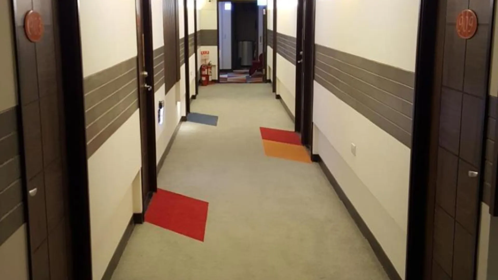 타이베이 허니 프린스 호텔 2성급 호텔 수영장