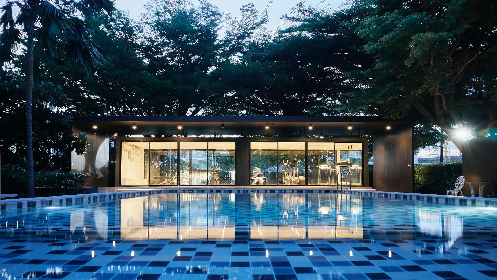 방콕 선데이 플래티넘 스위트 5성급 호텔 스위트룸