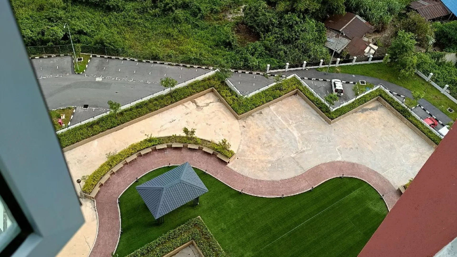 이포 캄풍 자와의 아파트먼트 (710m², 침실 2개, 프라이빗 욕실 2개) 4성급 게스트하우스 전망