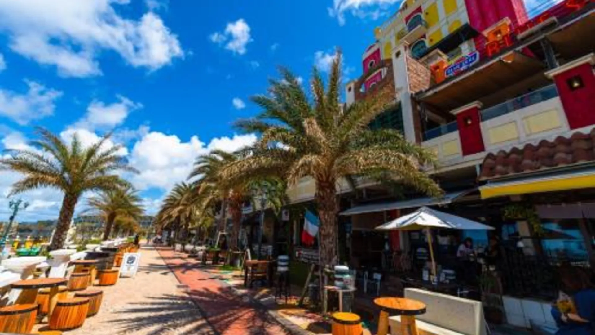 오키나와 본섬 더 호텔 차탄 바이 선레스트 리조트 4성급 게스트하우스 외관