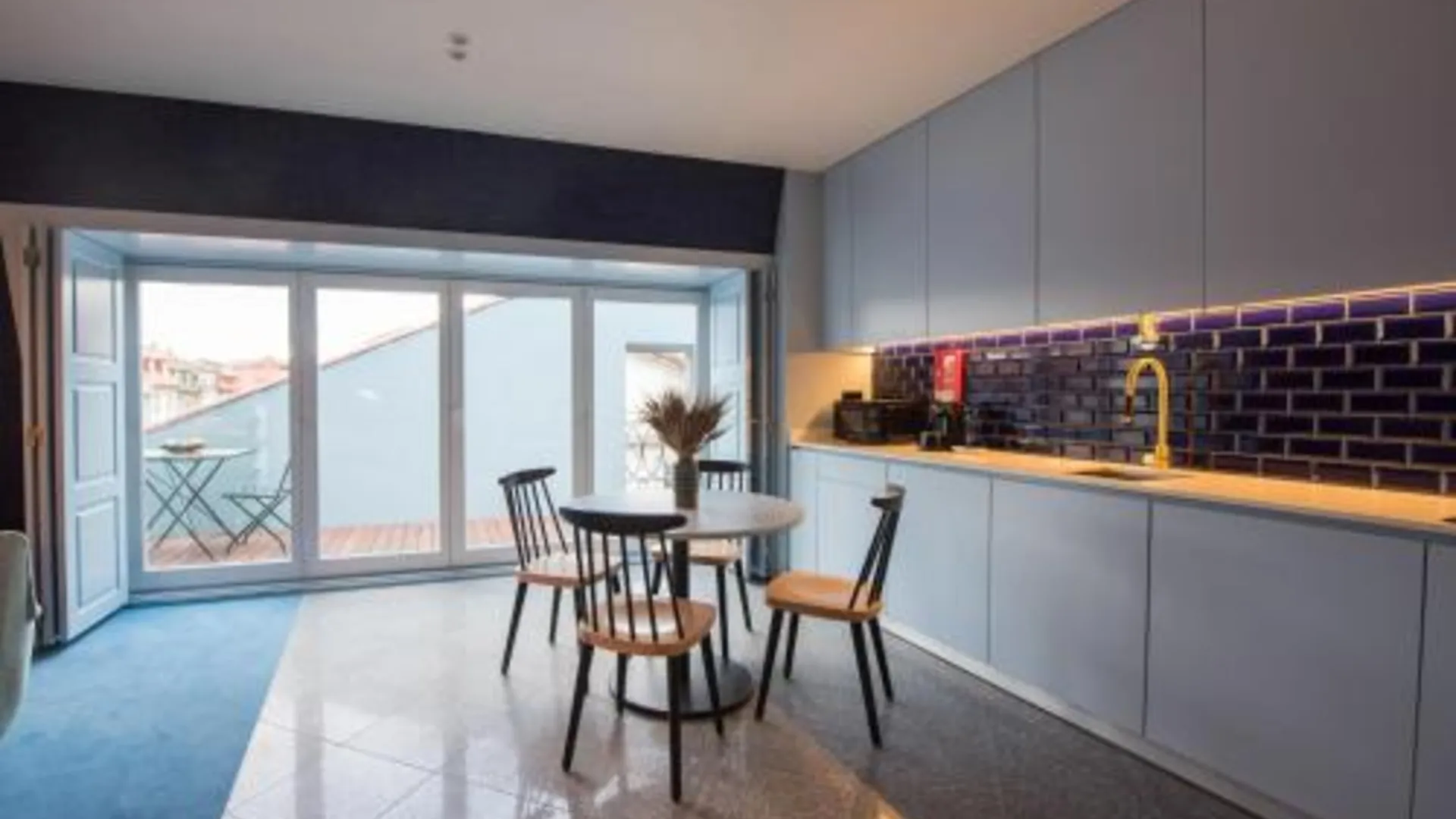 포르투 아파르타멘토스 더 아크 캐리스 4성급 게스트하우스 부대시설