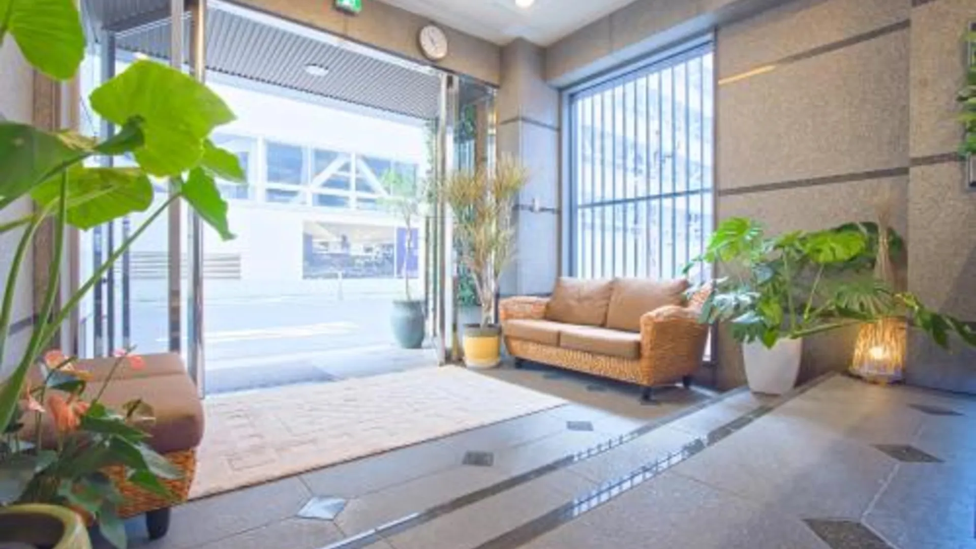 오사카 필 오사카 유 2성급 호텔 로비