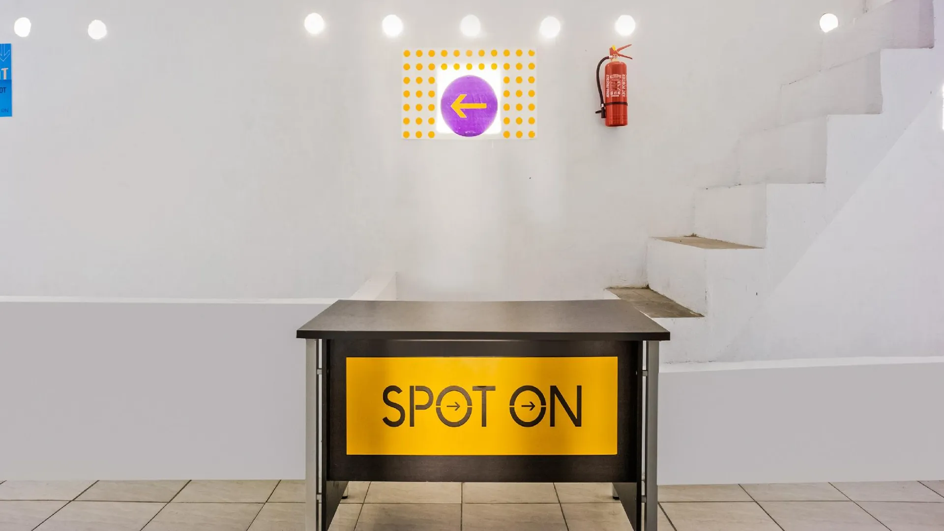 마카사르 오요 2277 룰루 홈 2성급 호텔 수영장