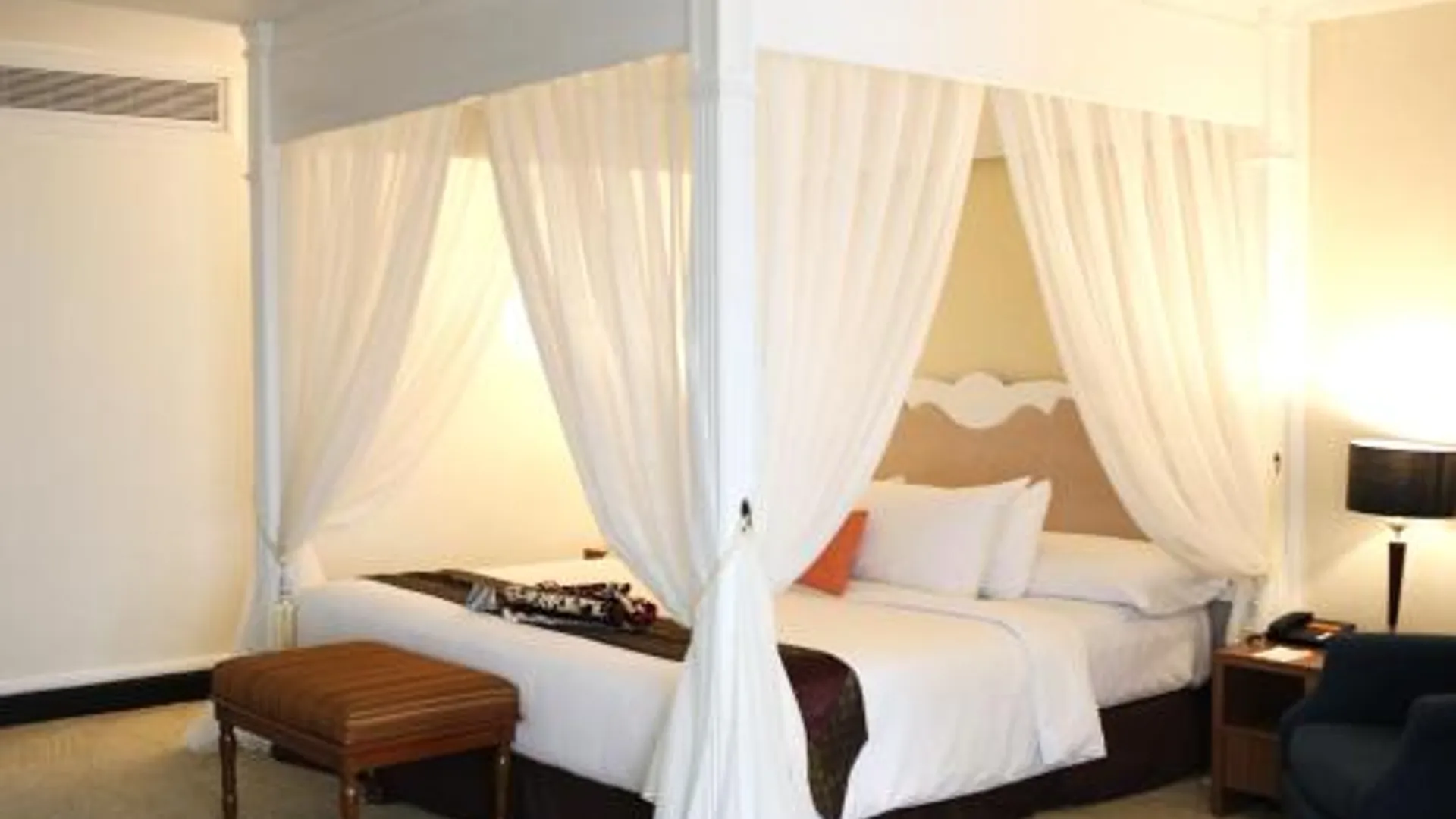 쿠알라테렝가누 프리뮬라 비치 호텔 4성급 호텔 전망