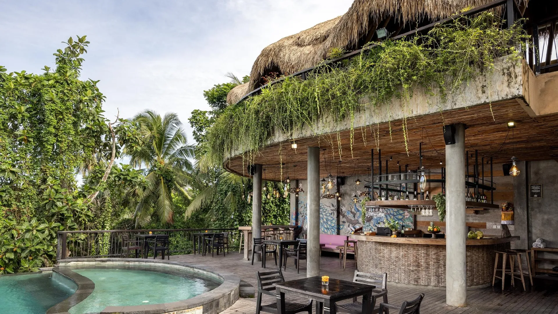 발리 더 산카라 스위트 앤 빌라 4성급 호텔 수영장