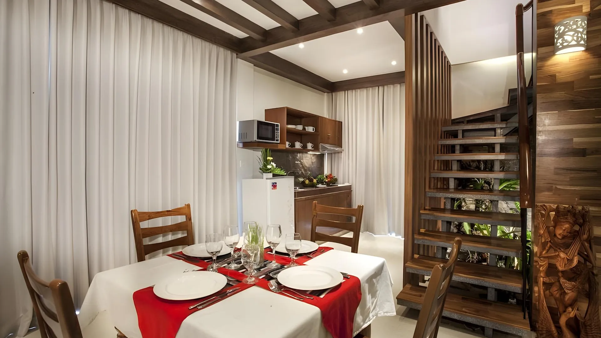 발리 아스타기나 리조트 빌라 앤 스파 4성급 호텔 전망