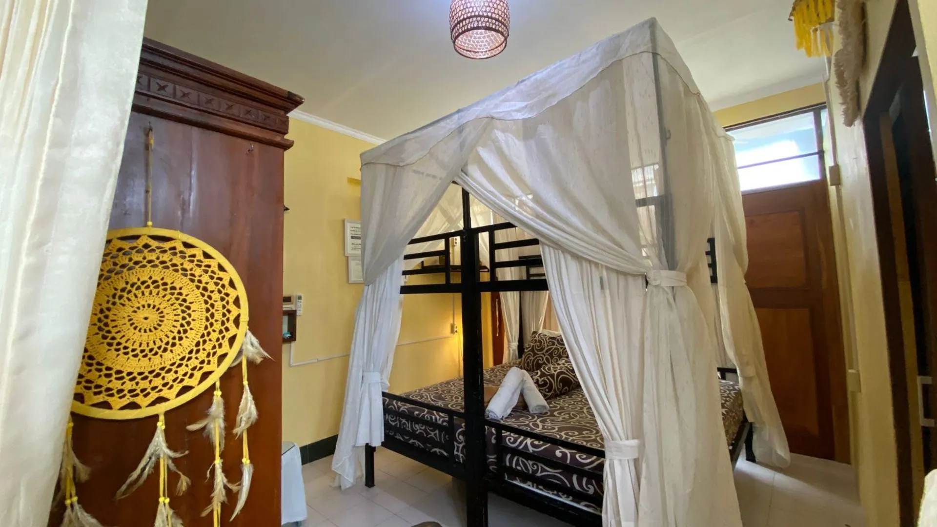 발리 코리빙 발리 스위트 홈 코스트 렝캅 디 타바난 코트 5성급 호텔 스위트룸