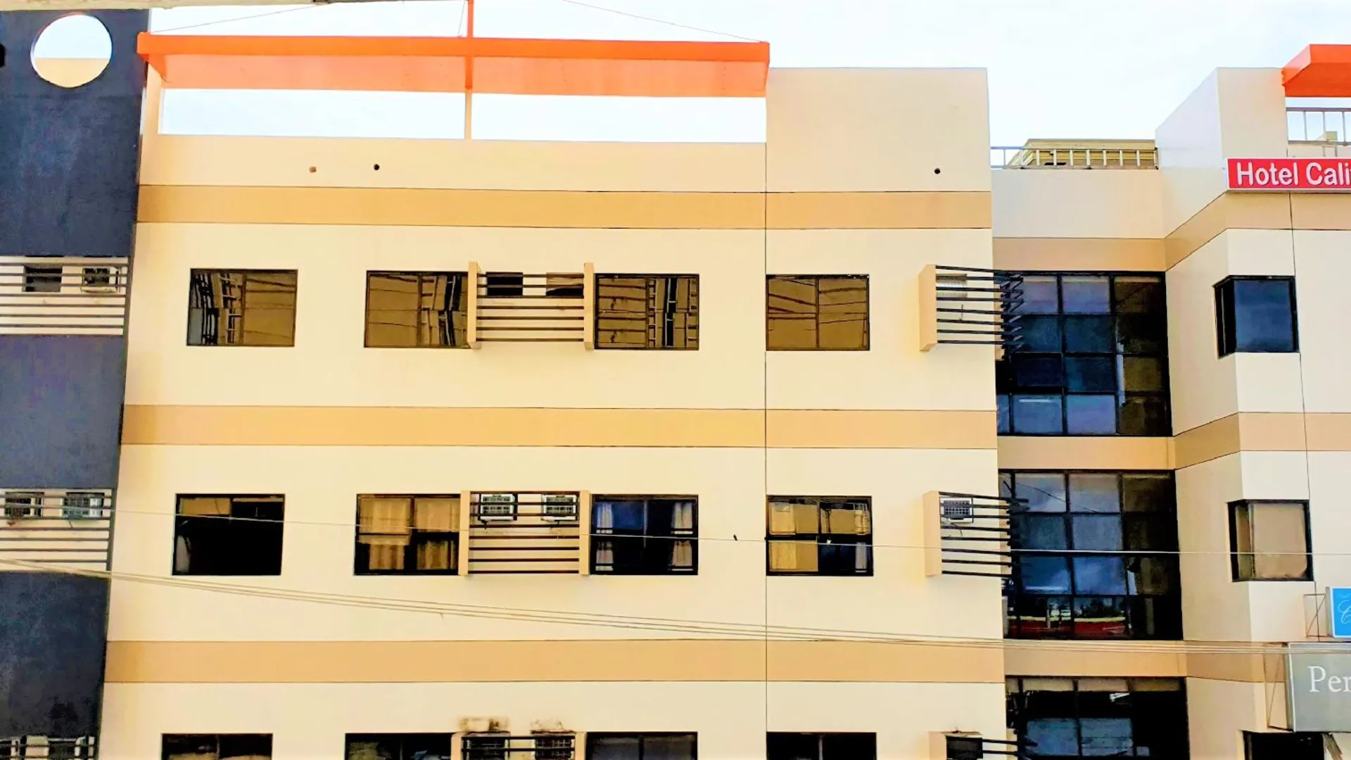 세부 호텔 캘리포니아 스위트 3성급 호텔 스위트룸