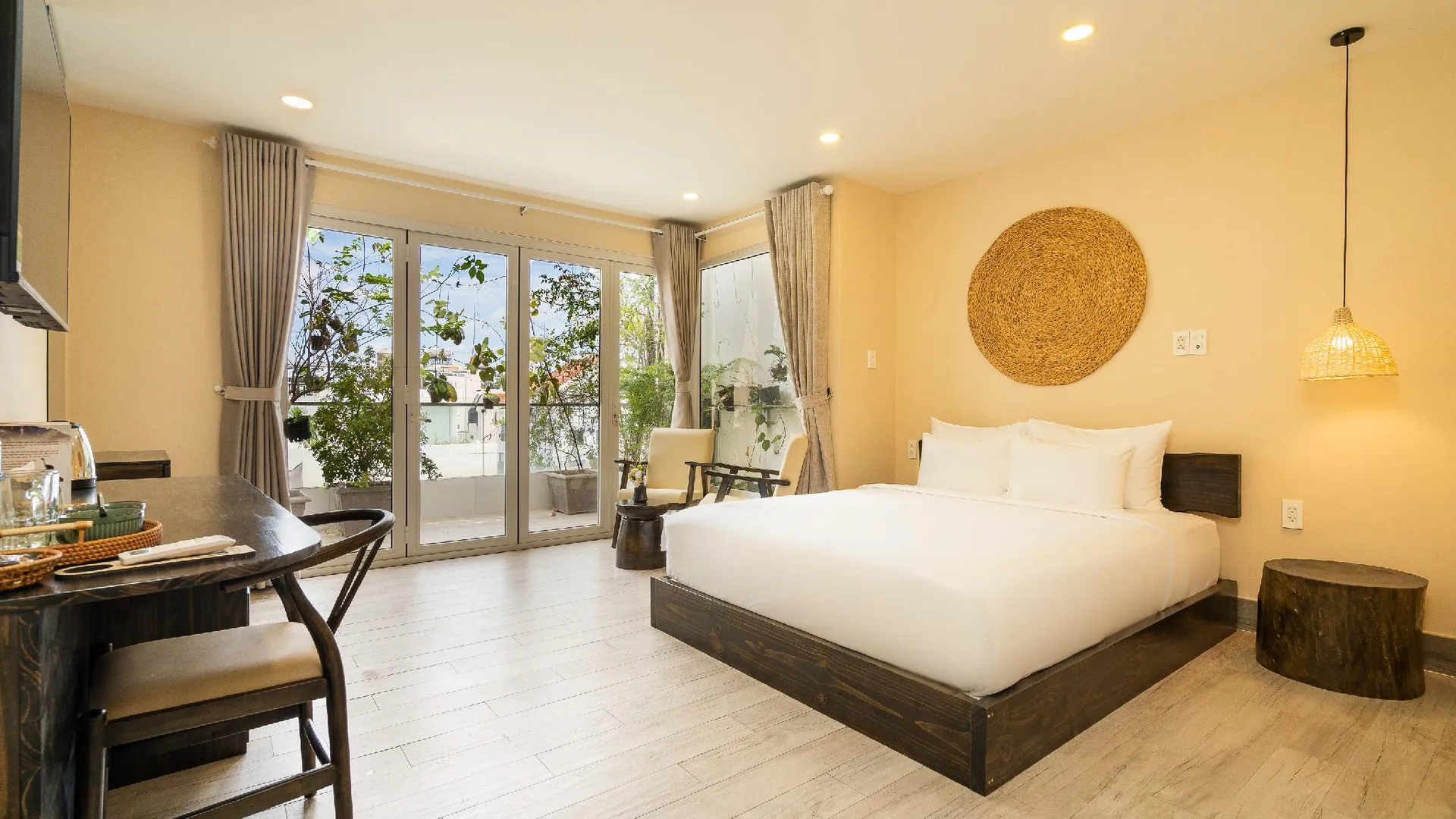 호치민 헴터치 하우스 - 응우옌반마이 3성급 호텔 스위트룸